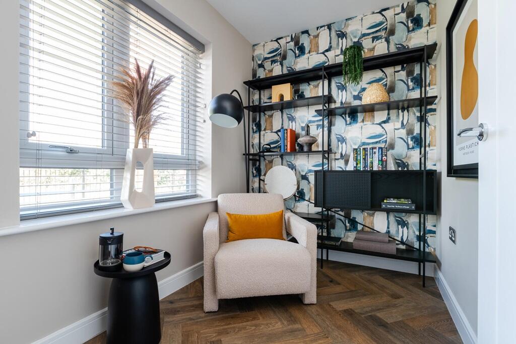 Handy study overlooking the front garden