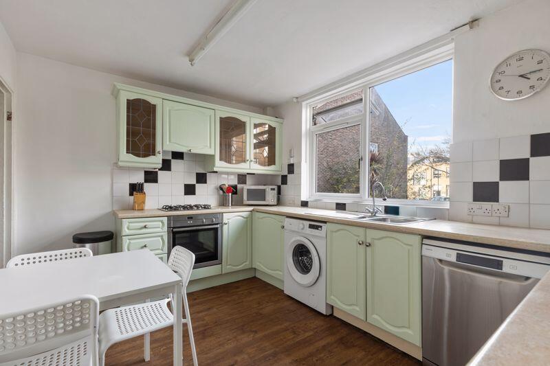 Clarence Crescent, Clapham Park, SW4