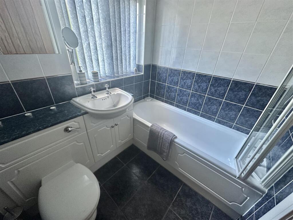 Bramleys Estate Agents - Enfield Drive - Batley (4