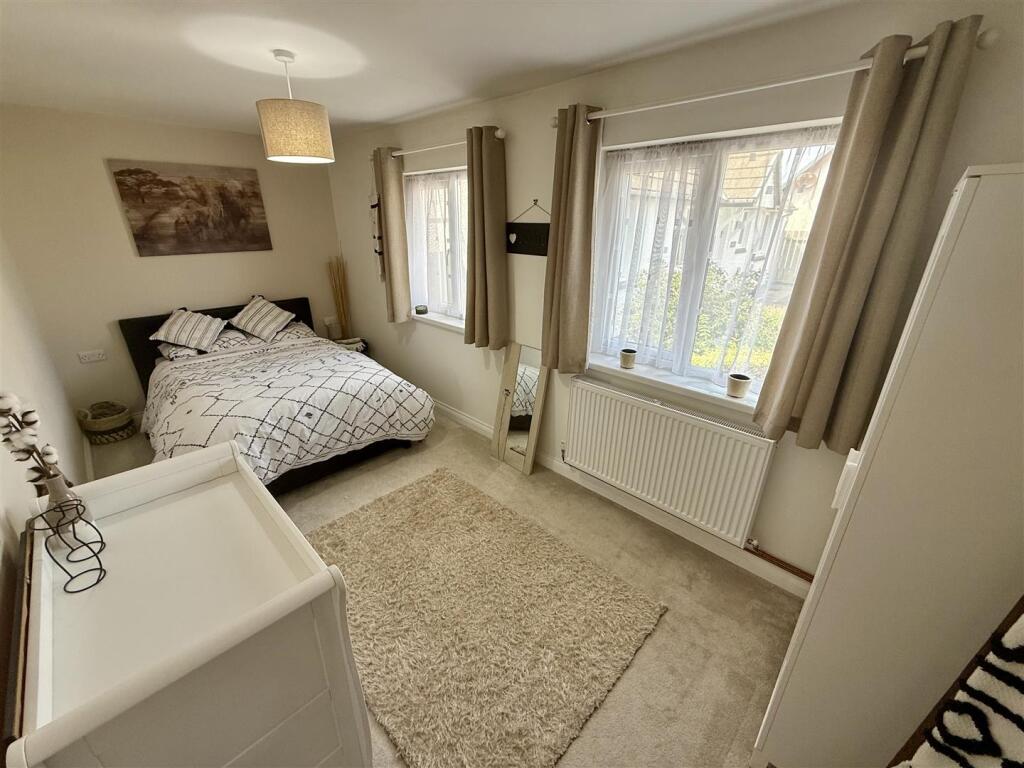 Ground floor bedroom 1