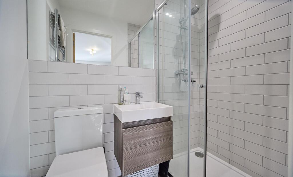 Ensuite Shower Room