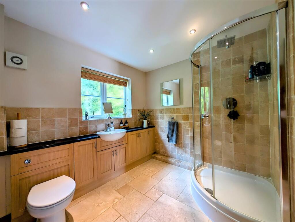 DOWNSTAIRS SHOWER ROOM