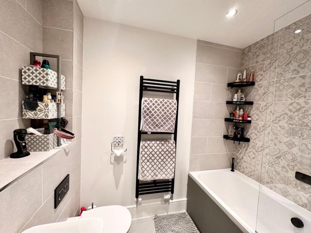 HOUSE BATHROOM