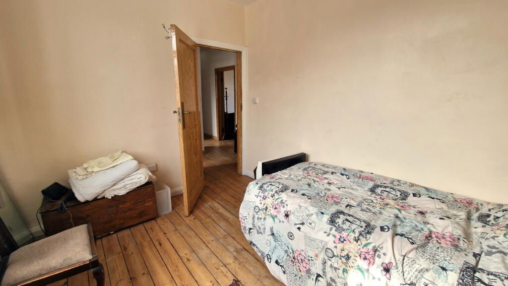 REAR BEDROOM