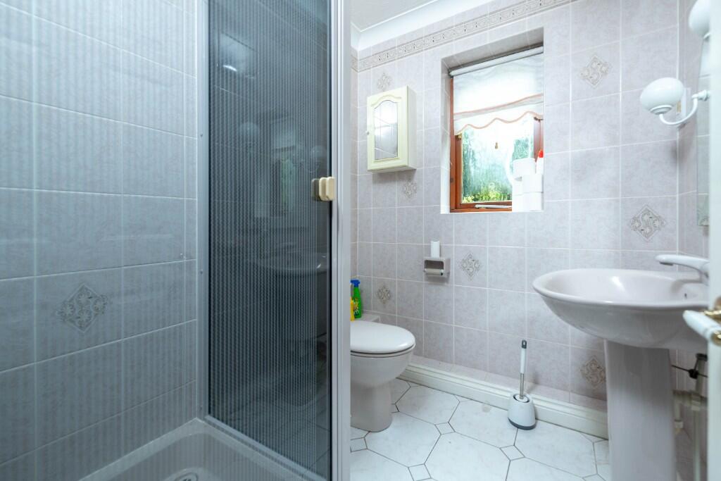 Ground Floor Shower
