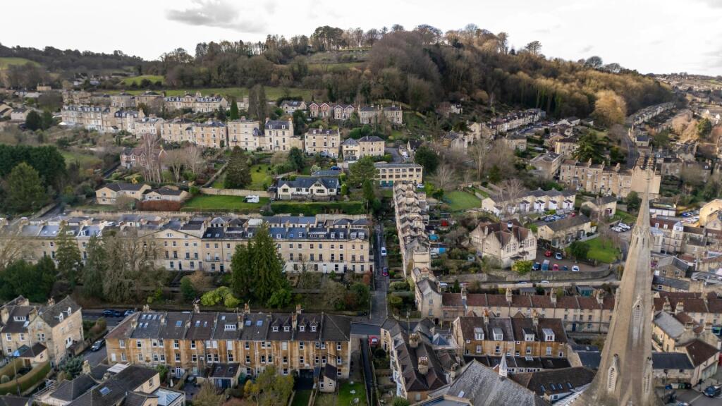11 Prior Park Road-11.jpg