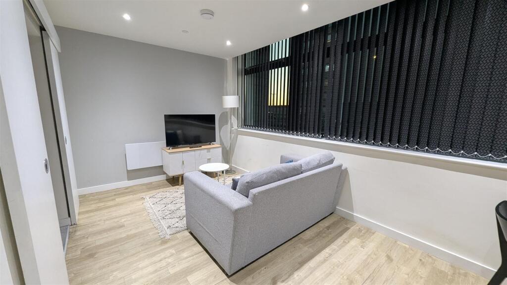 PXL_20250305_181028027