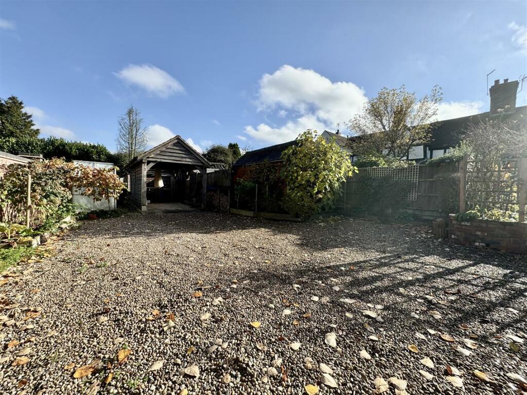 DRIVEWAY CARPORT GARAGE