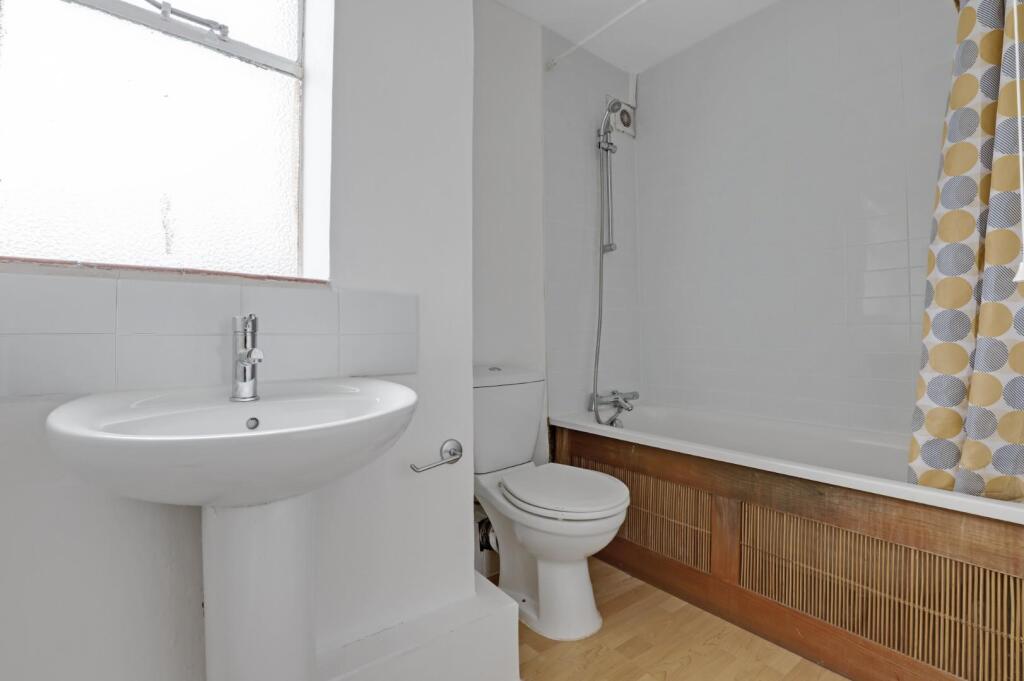 05-cff3JHPropWorld - Flat 3, 49 Davids Road - 13.j