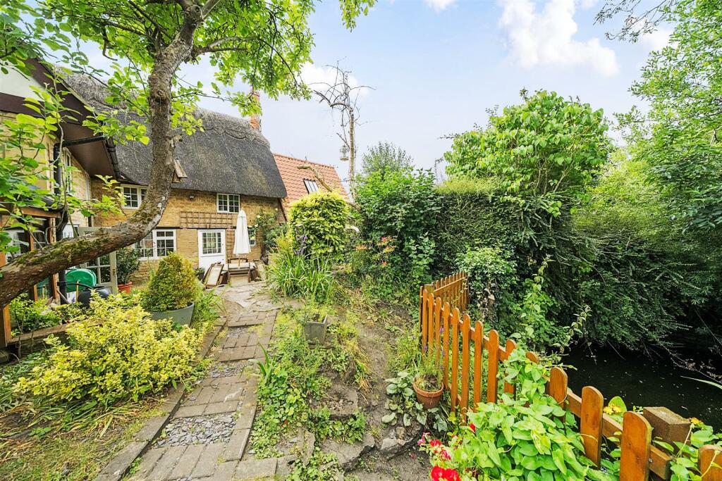 Thatch Cottage, Paulerspury