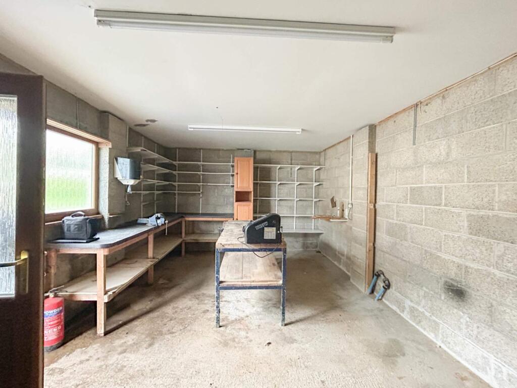 Detached Garage