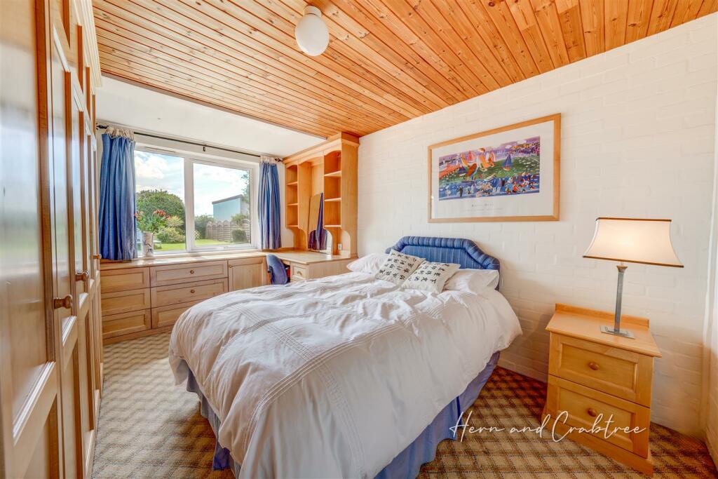 Wellfield Court, Marshfield, HernCrabtree (57).jpg