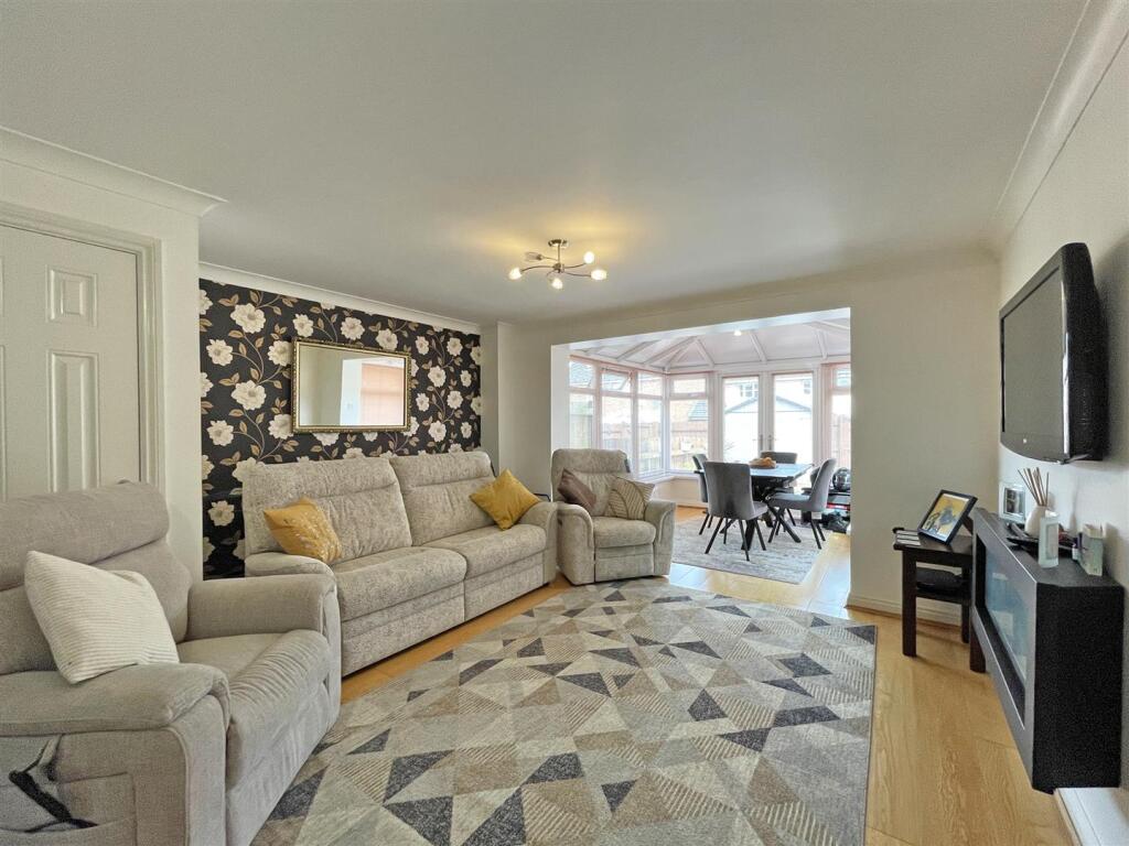 Renassiance Gardens 28 - Lounge FP.jpg