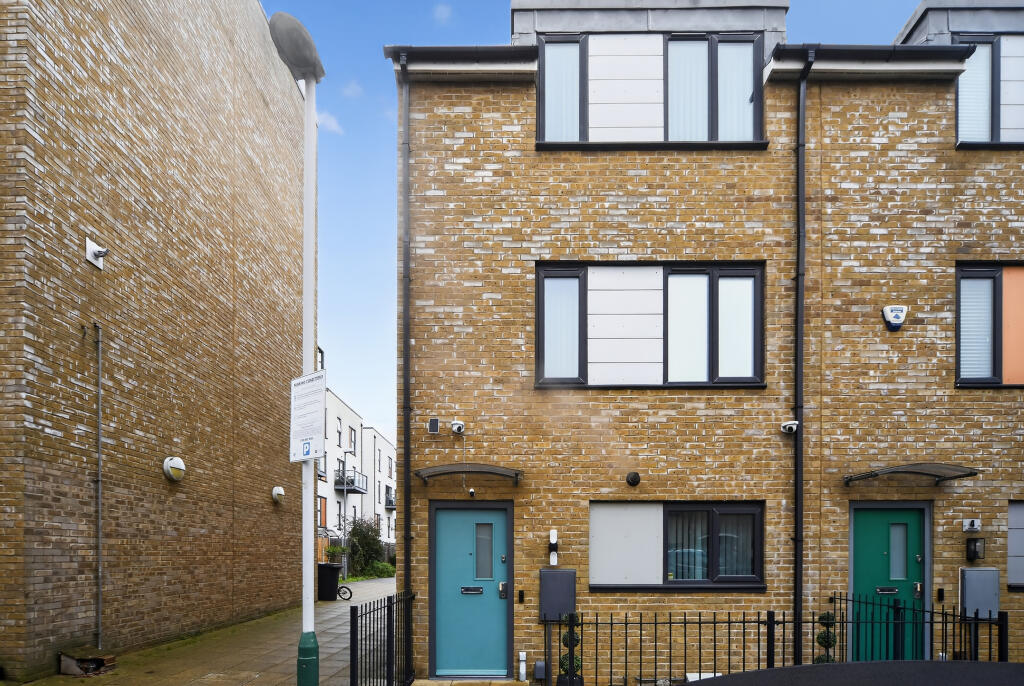 Bournebrook Grove, Romford, RM7