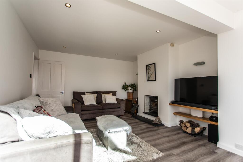 31 Claremont Road-29.jpg