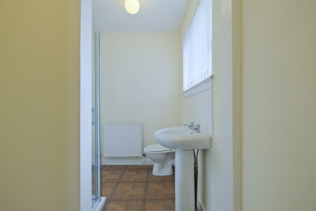 013-8 Lawhill Rd Law ML8 5JQ.jpg