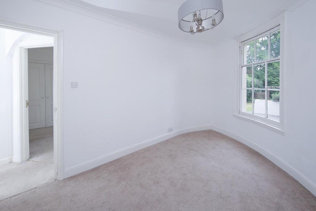 Flat 1 at 10-12 Portland Place CV32-10.jpg