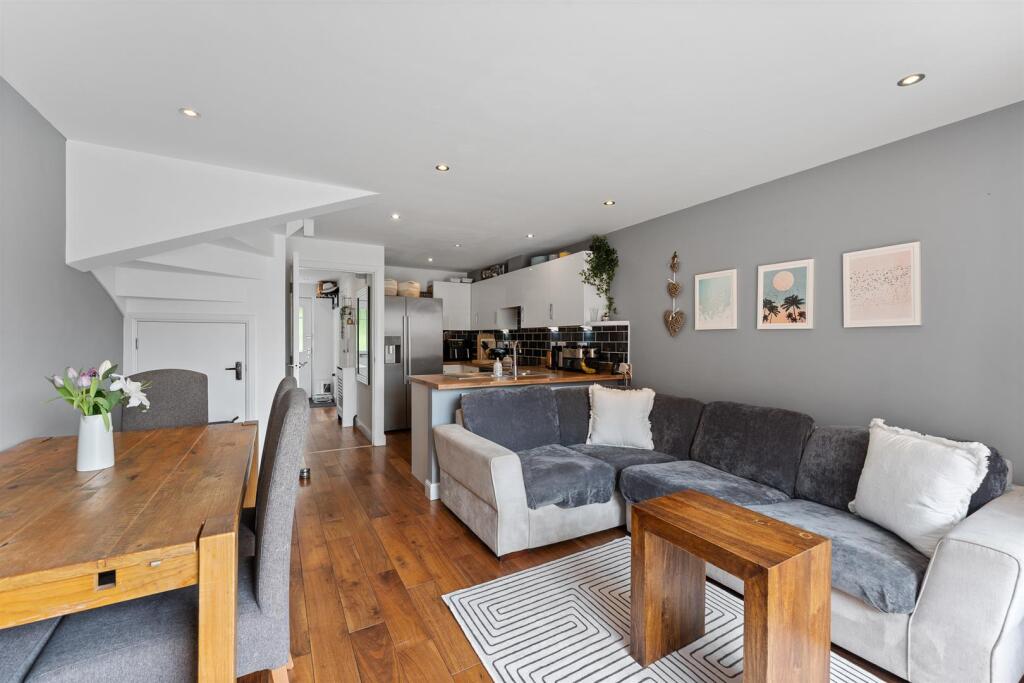 Open Plan Kitchen / Diner / Living Space