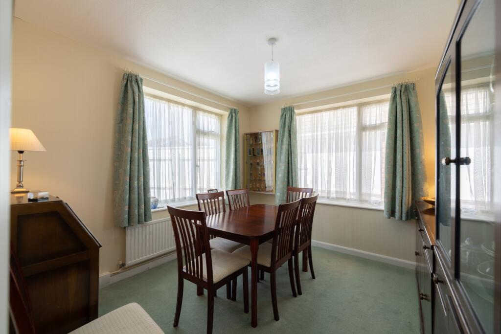 20240501052050 - 75R05512-HDR - 9 Rosemary Avenue,