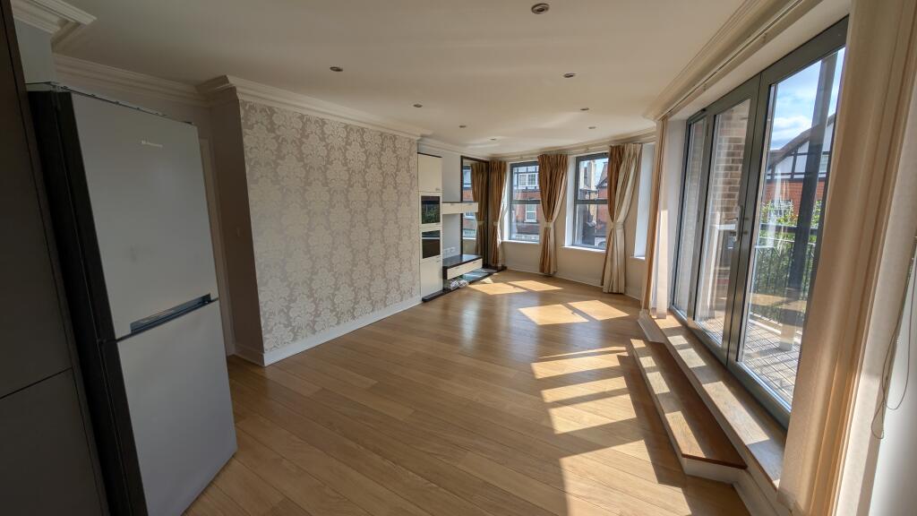 High Road, Woodford Green, Essex, IG8