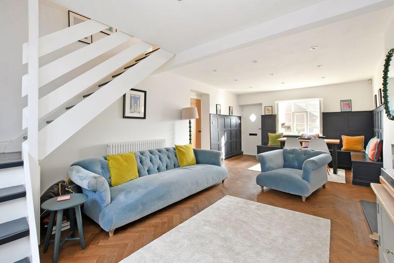 Open Plan Flexible Living Space 