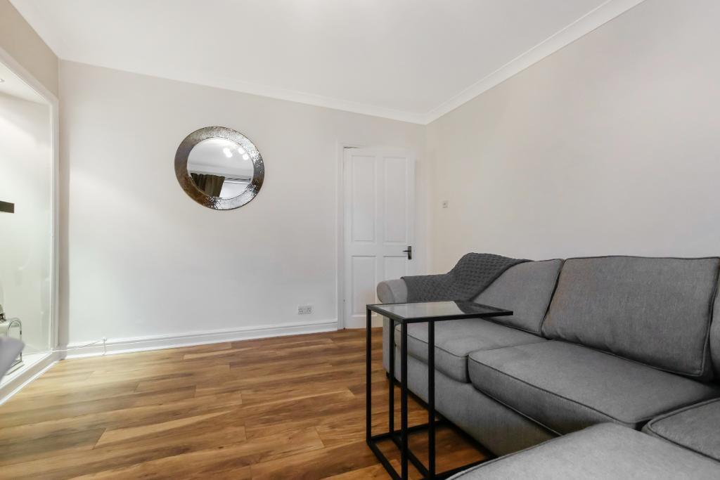 Living Room/ Dining Area