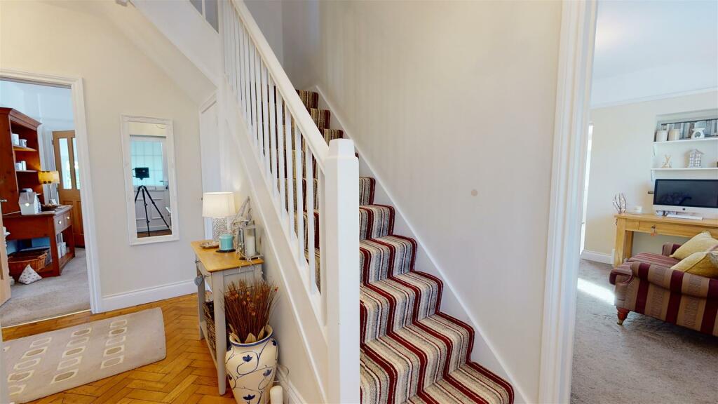 Hazel-Hill-StFlorence-Milton-Tenby-05282023_170559