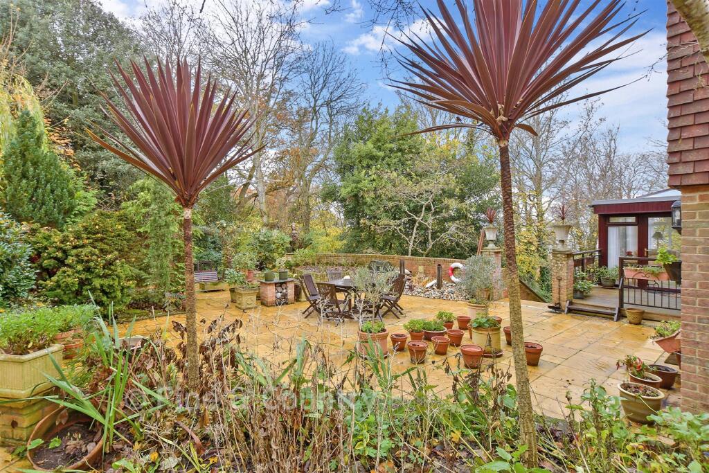 Patio / Decking