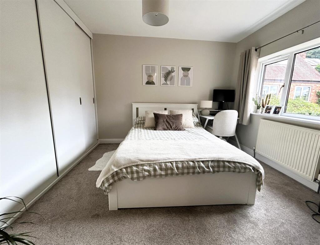 bed 2.JPG