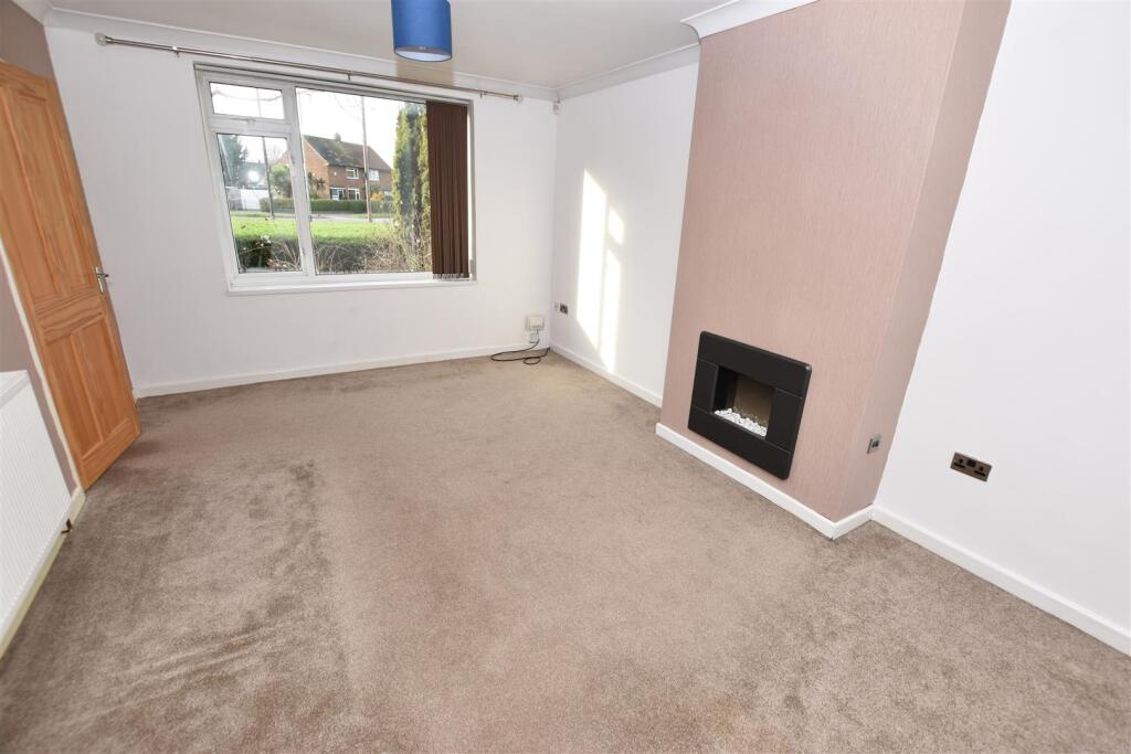 Lounge Area.JPG