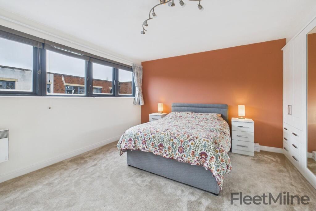 Main bedroom
