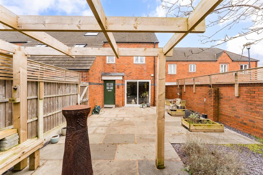 Front Garden Aspect 5