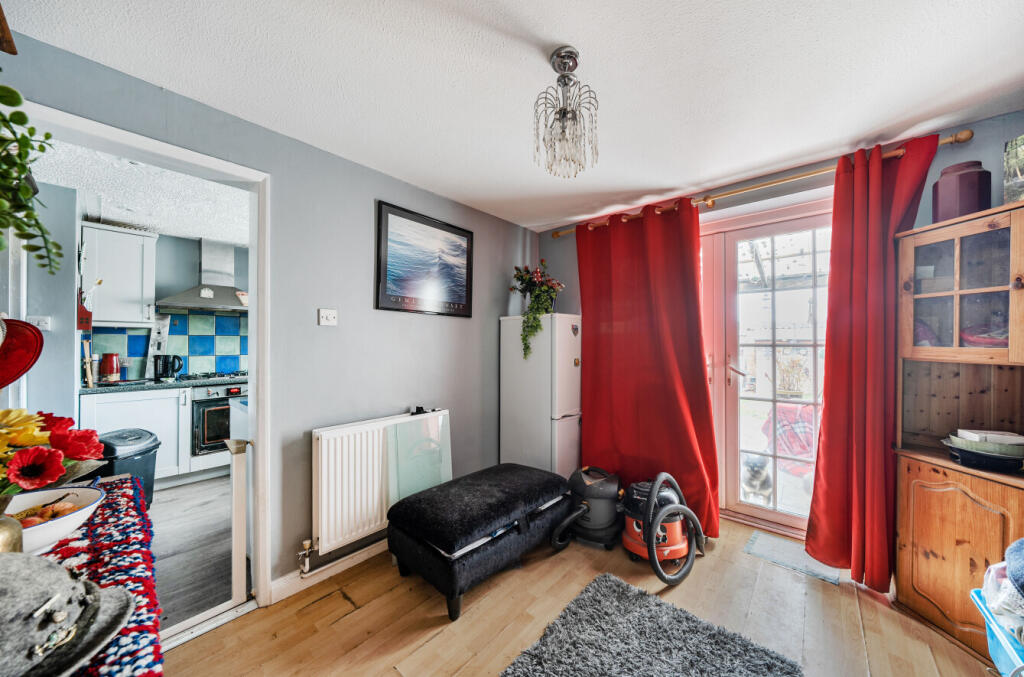 1309923-16-686da4...