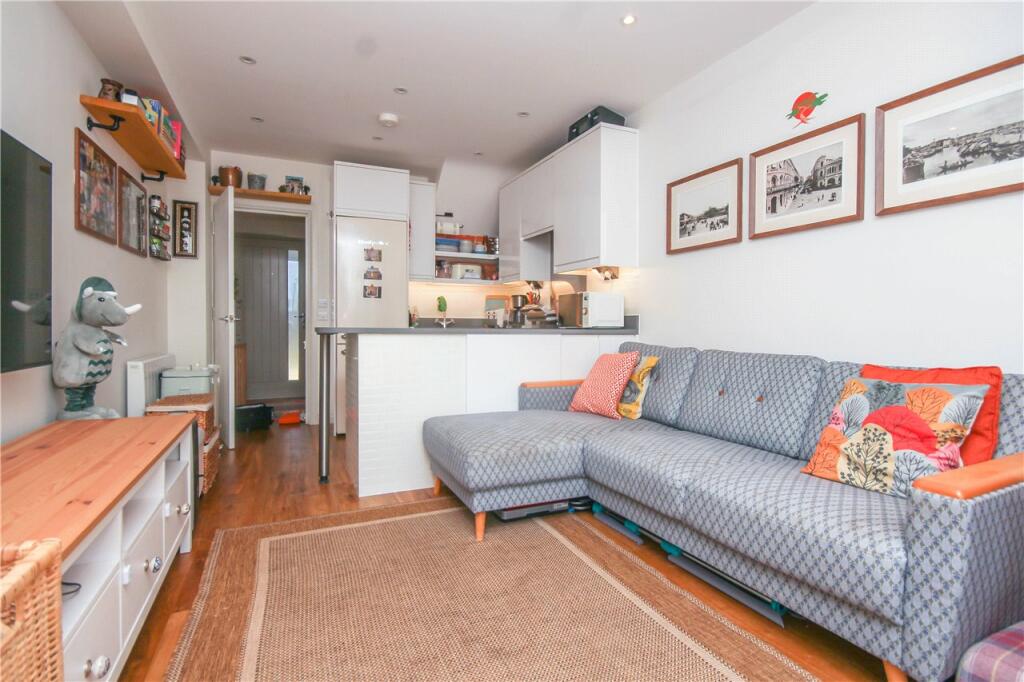 Living Room/Kitchen
