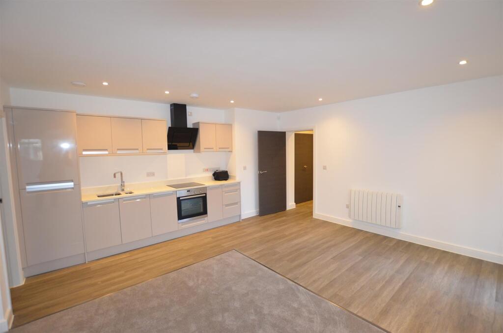 Dining Kitchen Area