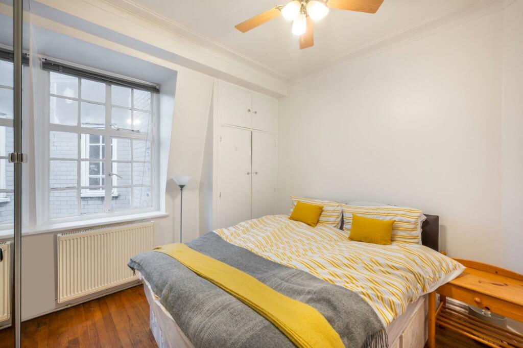 bedroom (1).jpg