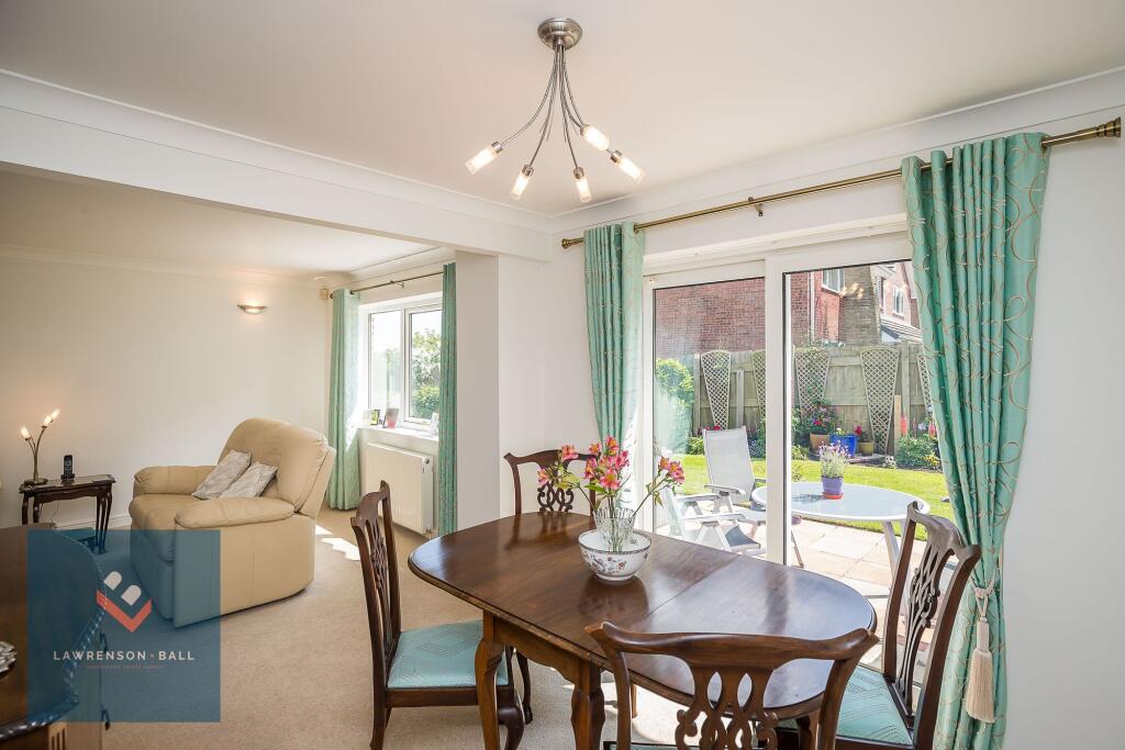 Living/Dining Room