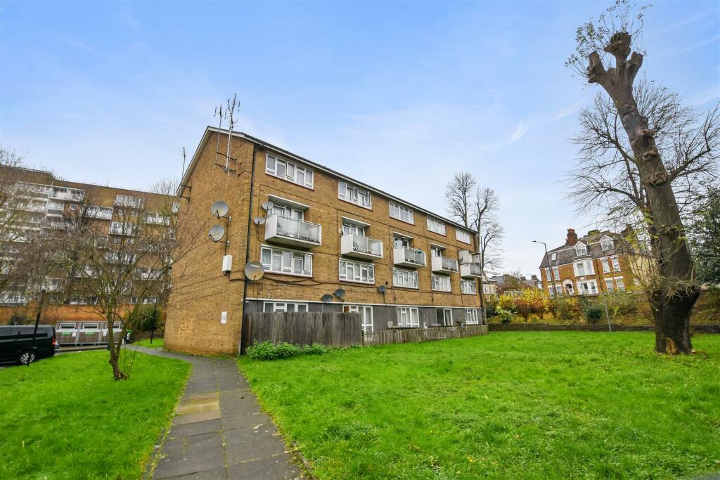 04-7945GCWT - 25 Athelstan Gdns - Exterior -Origin