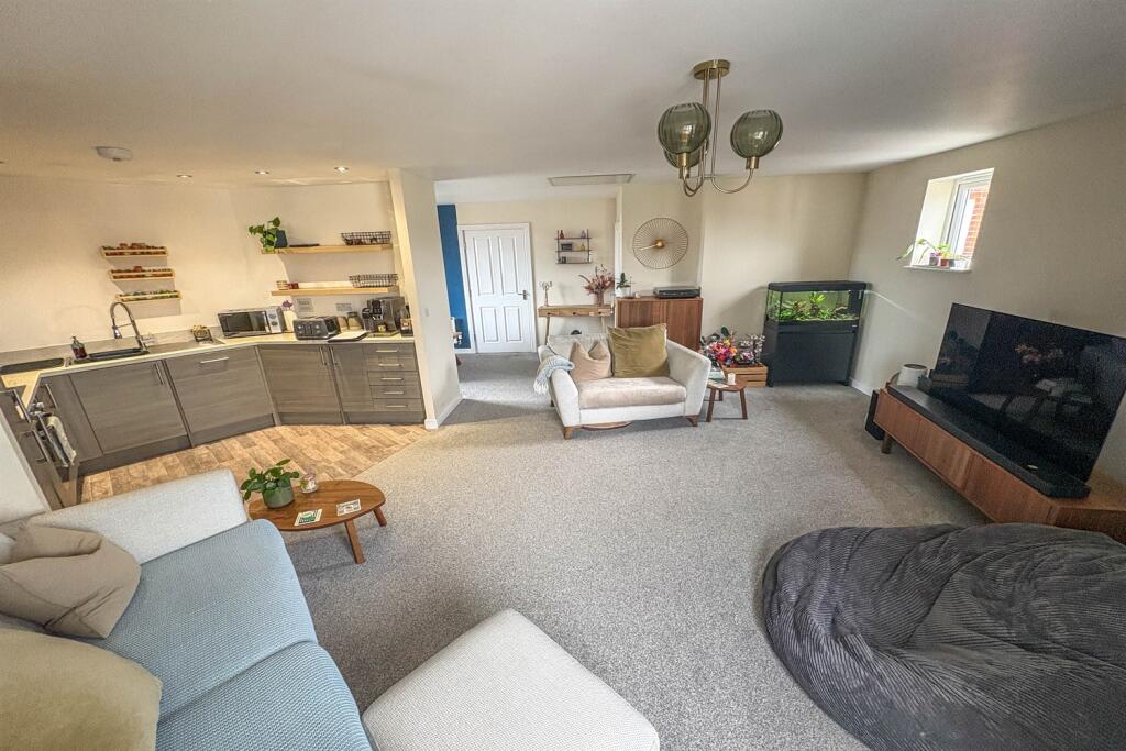 Open PLan Lounge Kit