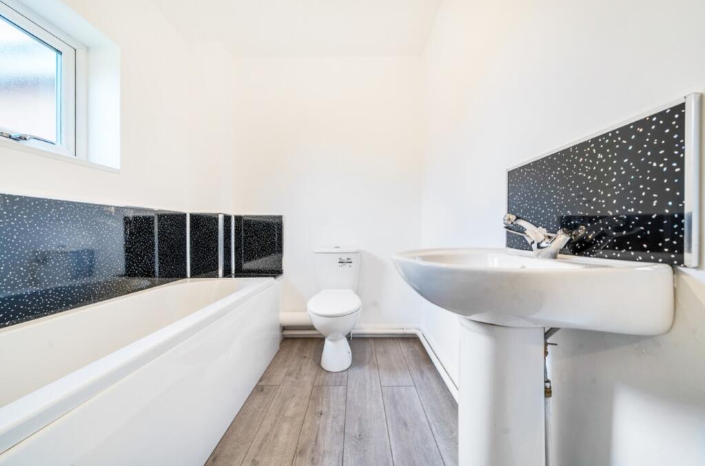 1364859-7-68e7d7e369526