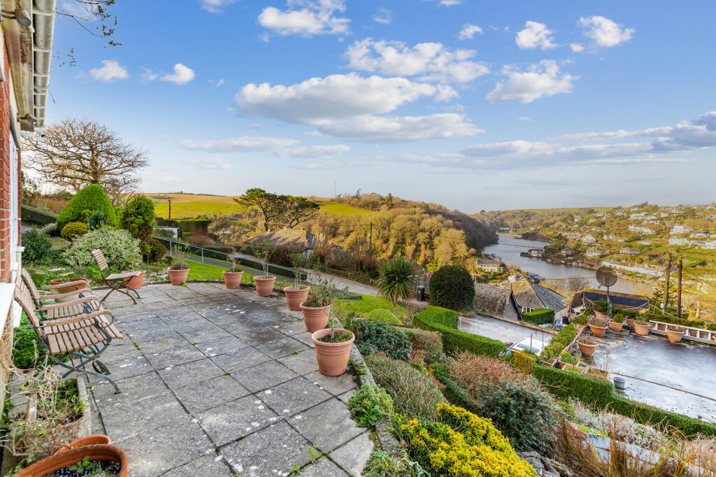 A03 - Noss Mayo, Stoke Road, Westonhay - 251210