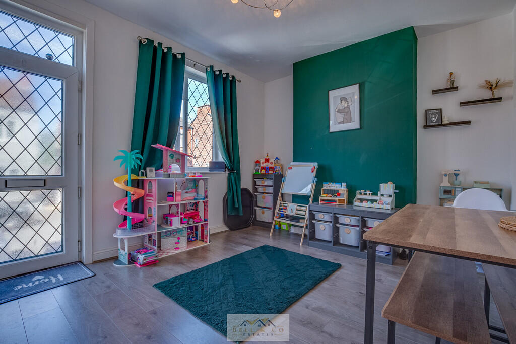 Sittin room 1.1