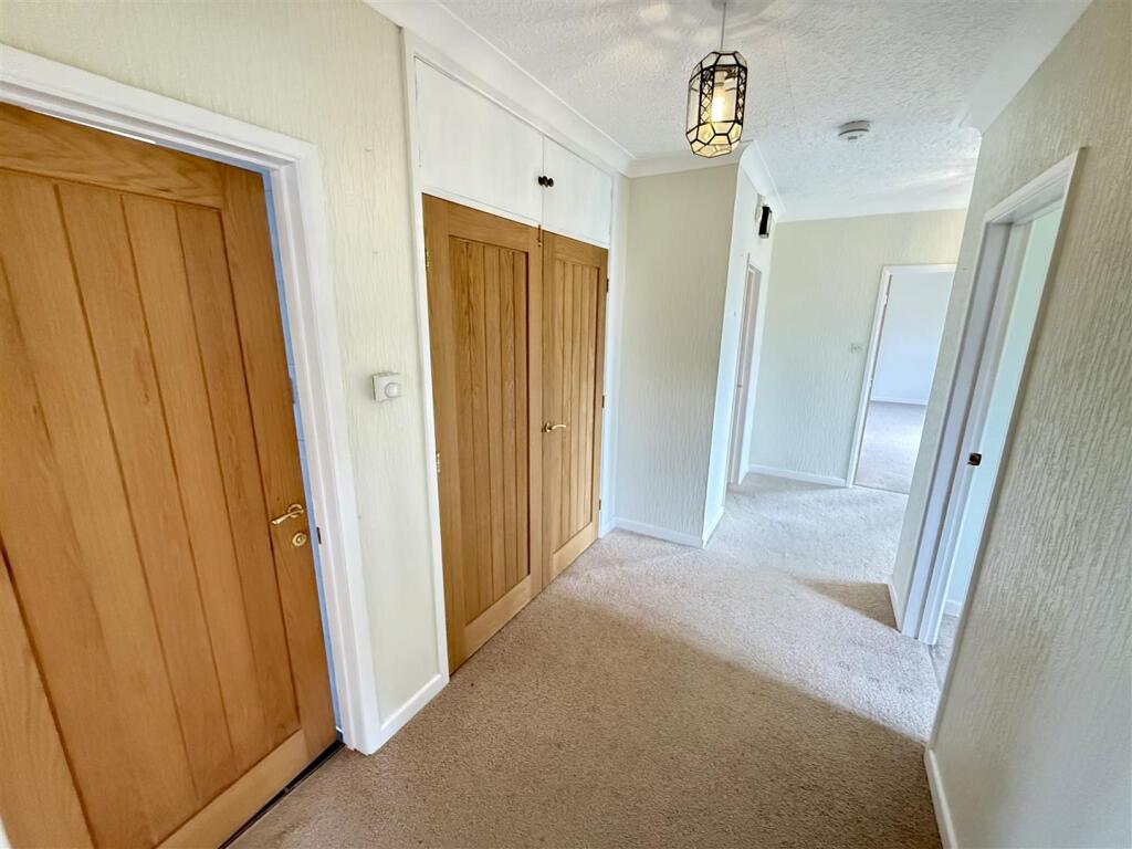 BUILT IN CLOAKS/ STORE CUPBOARD OFF