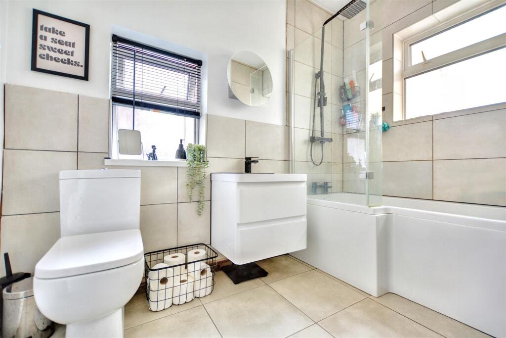 Bathroom.jpeg