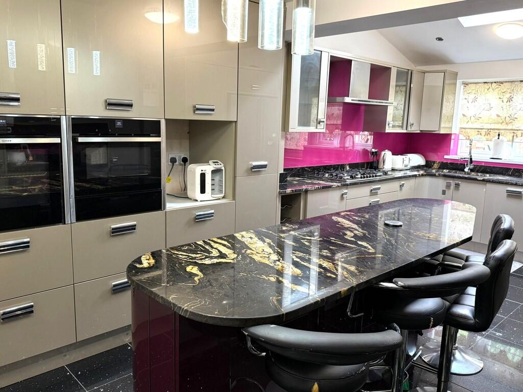 IMG-20250625-WA00...