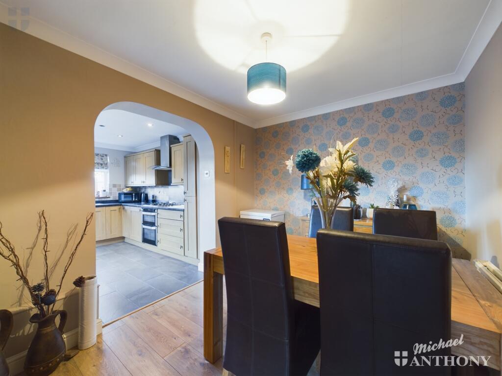 CAM03218G0-PR0070-STILL004