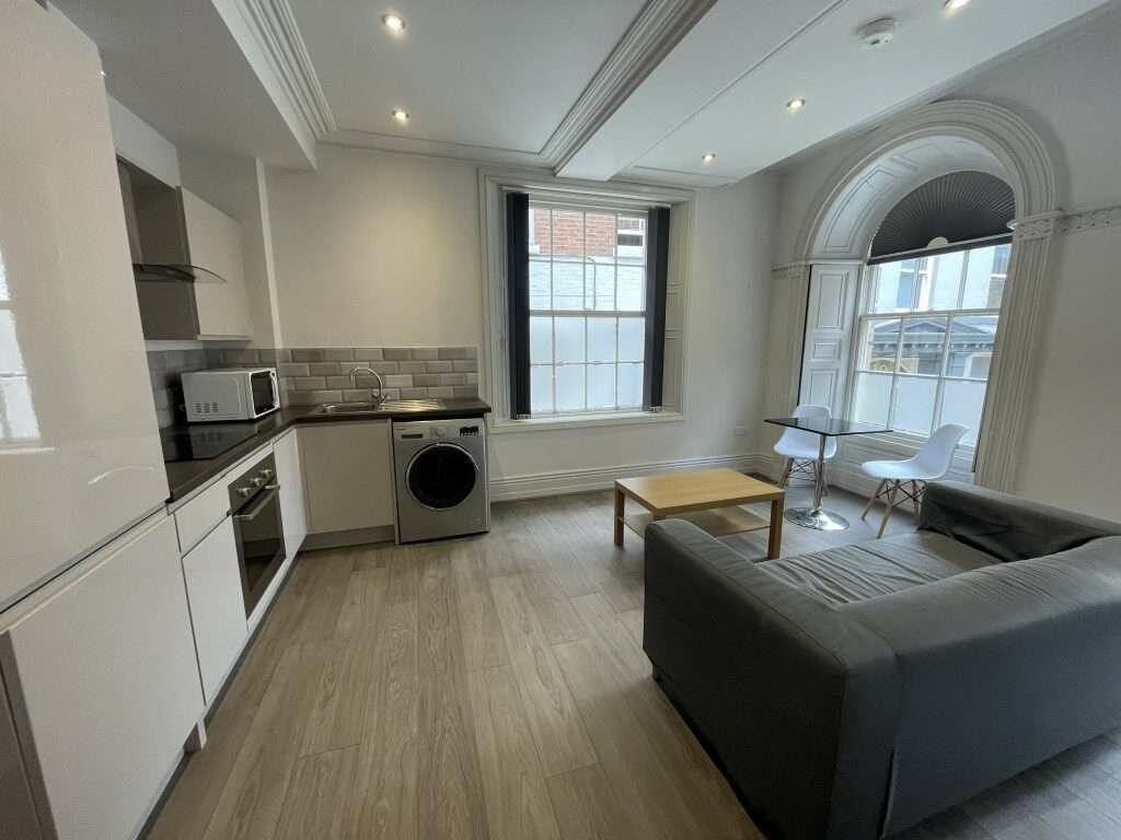 Flat_2_Victoria_Chambers