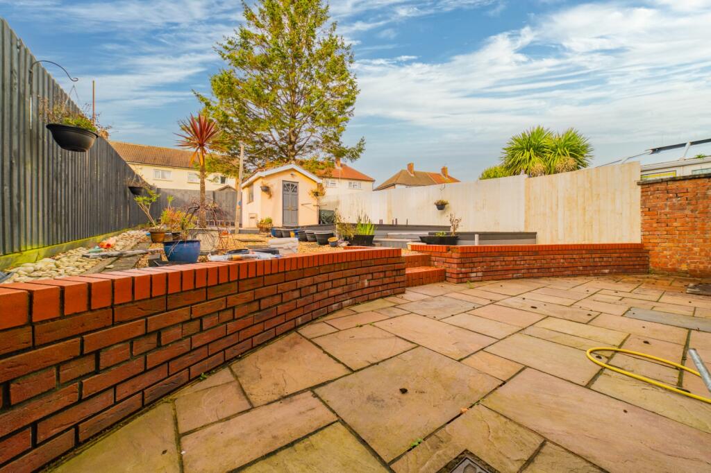 Call 02920 454555 to secure your viewing_14