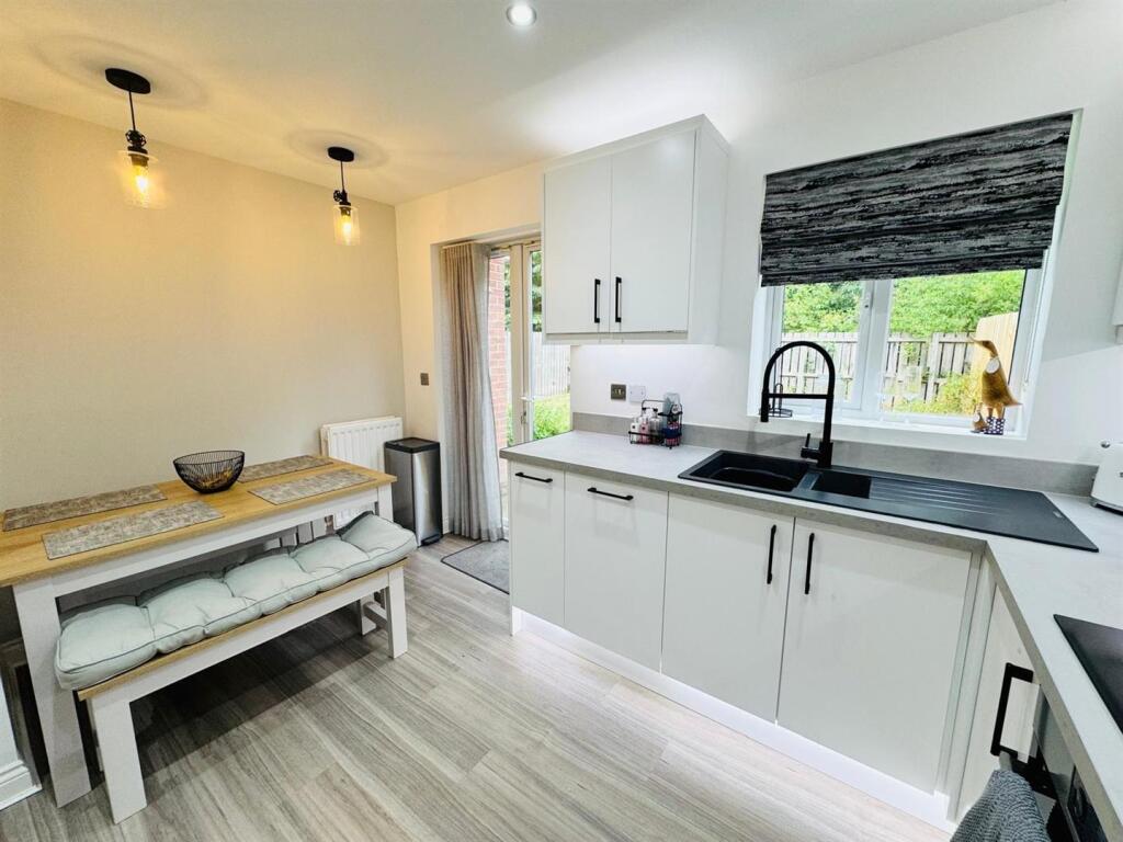 Kitchen Diner