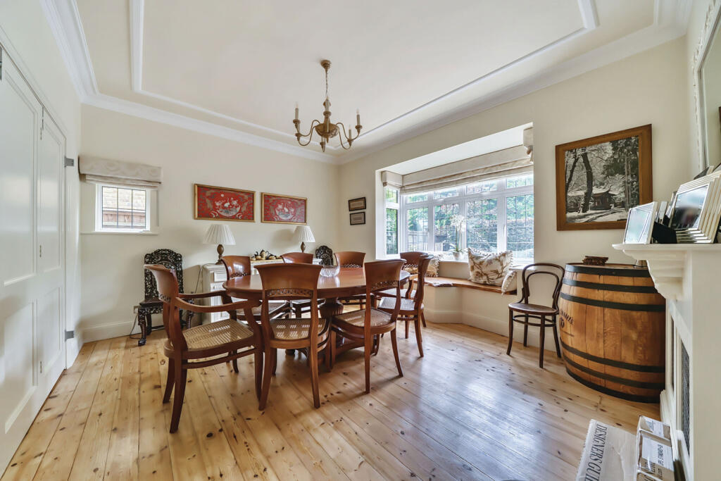 1305055-10-684034...